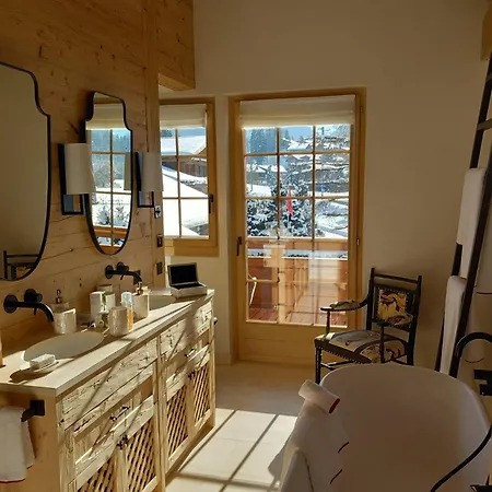 度假居 Luxury Modern Chalet In *