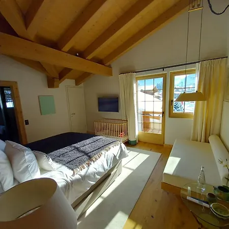 Luxury Modern Chalet In بيت للعطل