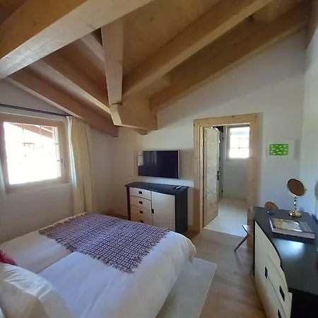 Luxury Modern Chalet In 度假居 *
