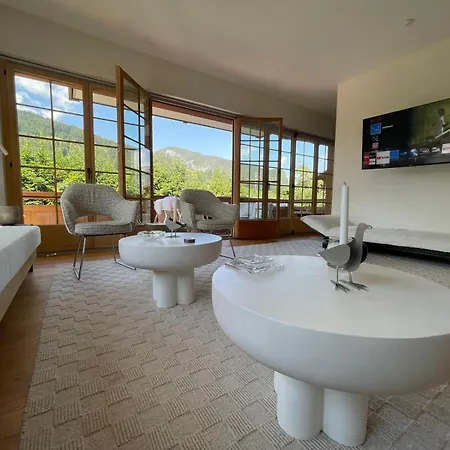 بيت للعطل Luxury Modern Chalet In غشتاد