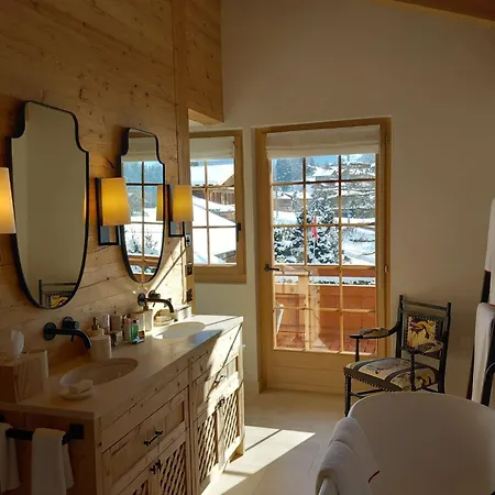 Luxury Modern Chalet In * غشتاد