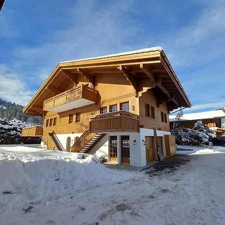 بيت للعطل Luxury Modern Chalet In *